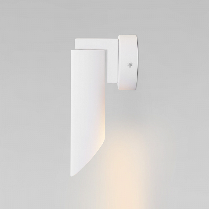 Светильник Eurosvet 40037/1 белый